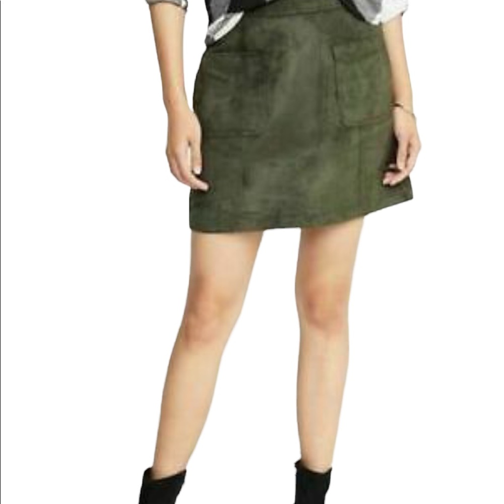 Old Navy Olive Suede-Look Mini Skirt with Front Pockets
